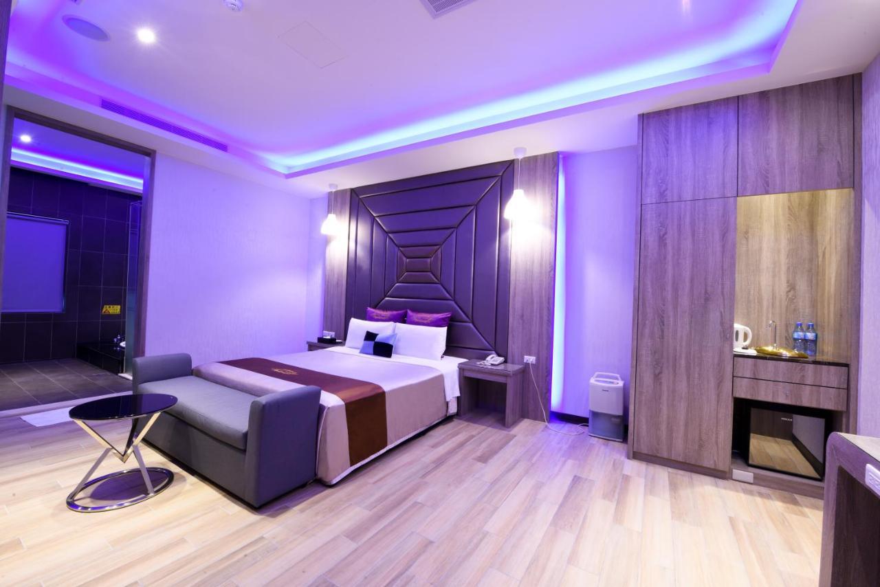 Purple Rainbow Motel Tchaj-pej Exteriér fotografie